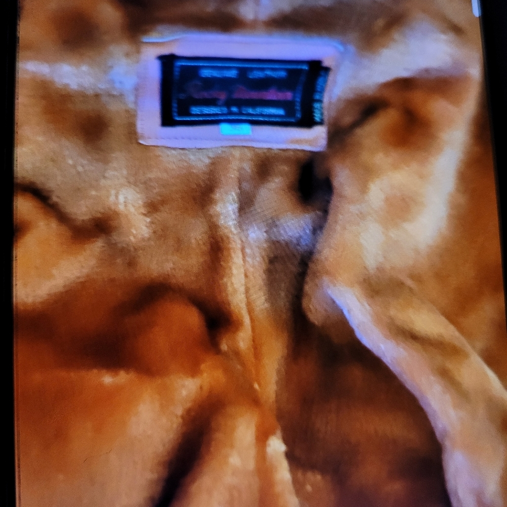 Men's Double-Breasted Tan Leather Trench Coat - Picture 13 of 16